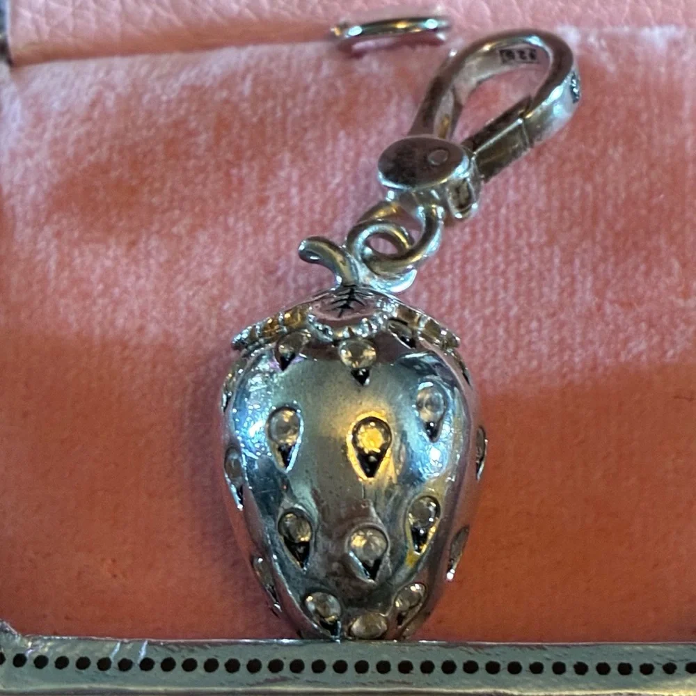 Juicy Couture Charm - Picture 1 of 4